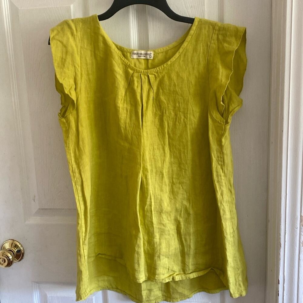 Terzo Millennio yellow women’s size L yellow slip on linen top